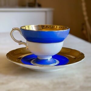 Vintage Oakwood Hand Painted 1940s-1950s tea cup and saucer set
